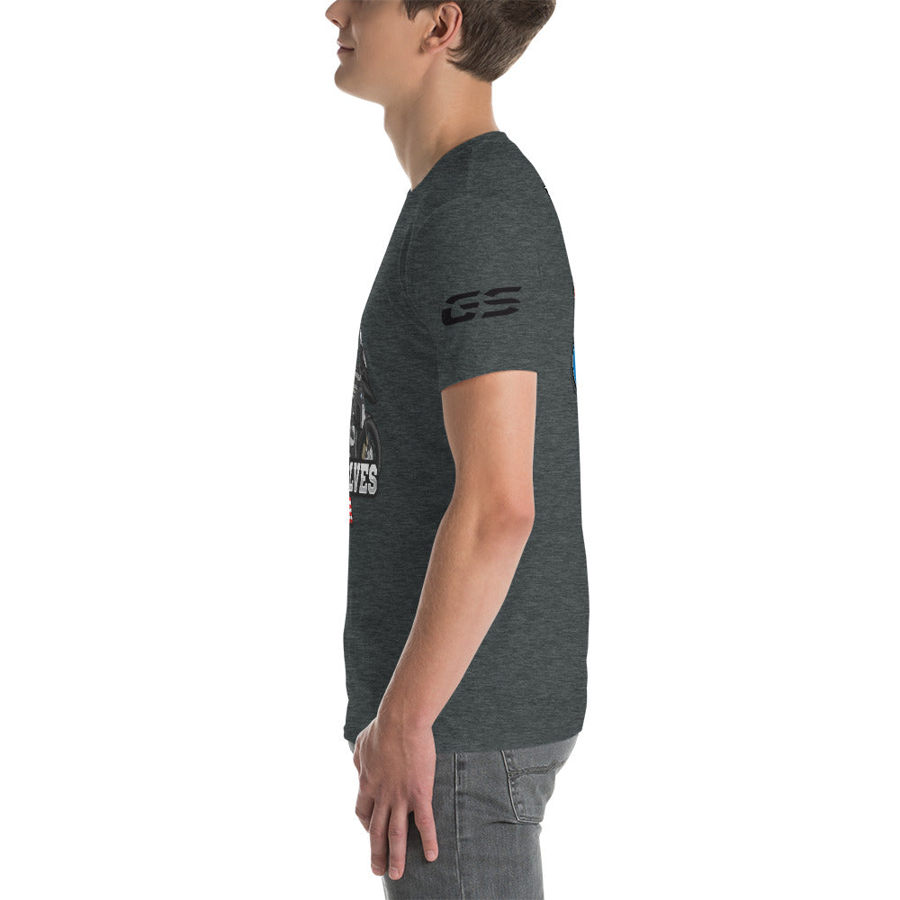 GS Wolves USA + GS Wolves On Tour Design T-Shirt